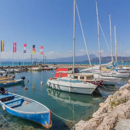 Apartment Fronte Di Garda, La Finestra Sull'acqua